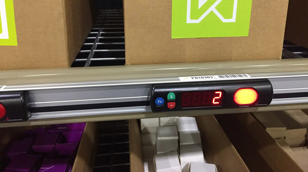 pick-to-light module and boxes for warehouse order picking